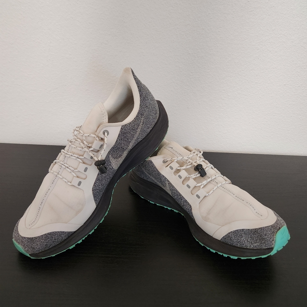 Nike Run Utility Shield Pegasus 35 Women's size 10 grey Running shoes